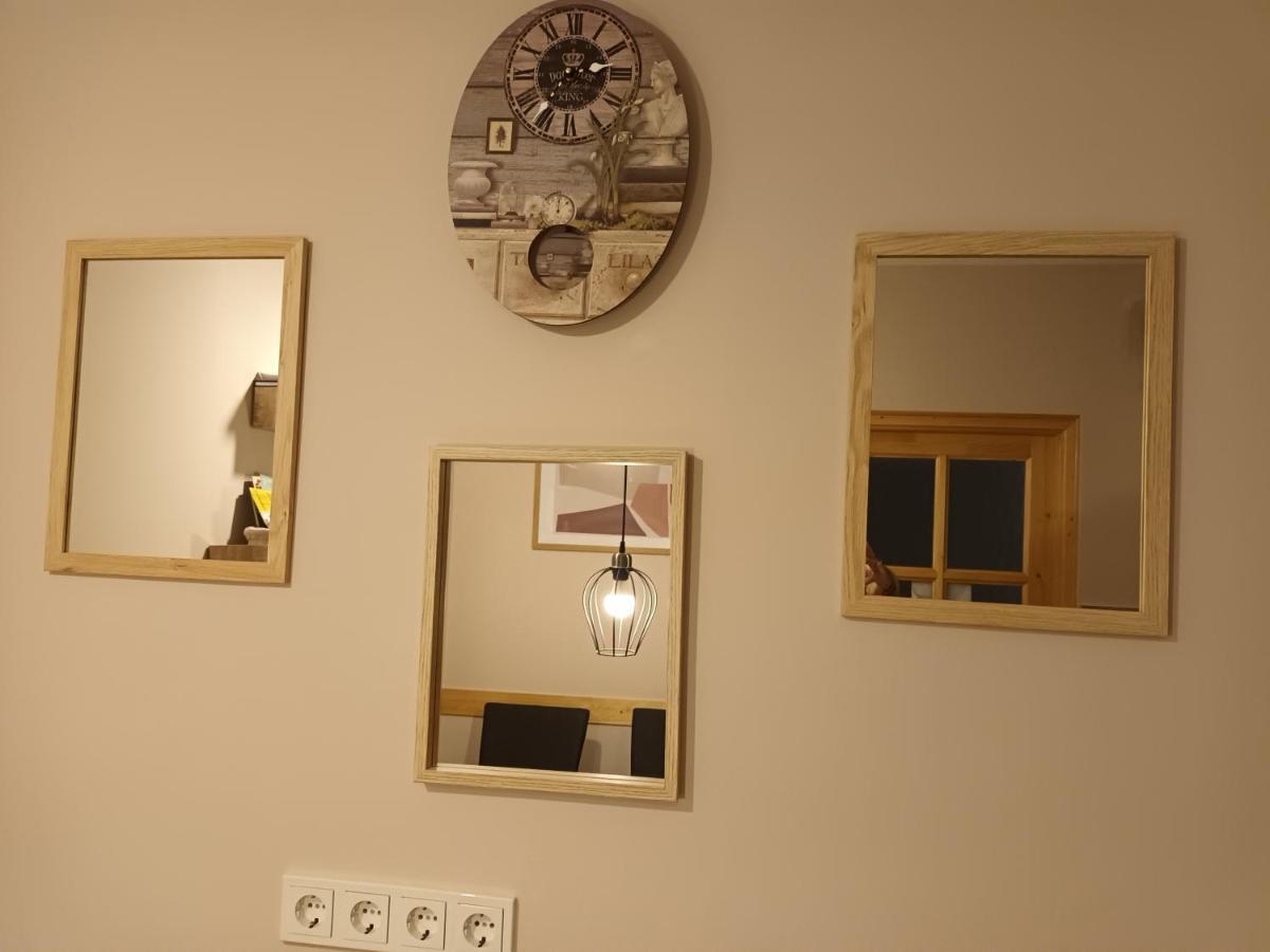 Sasvar Apartman Eger Exteriör bild